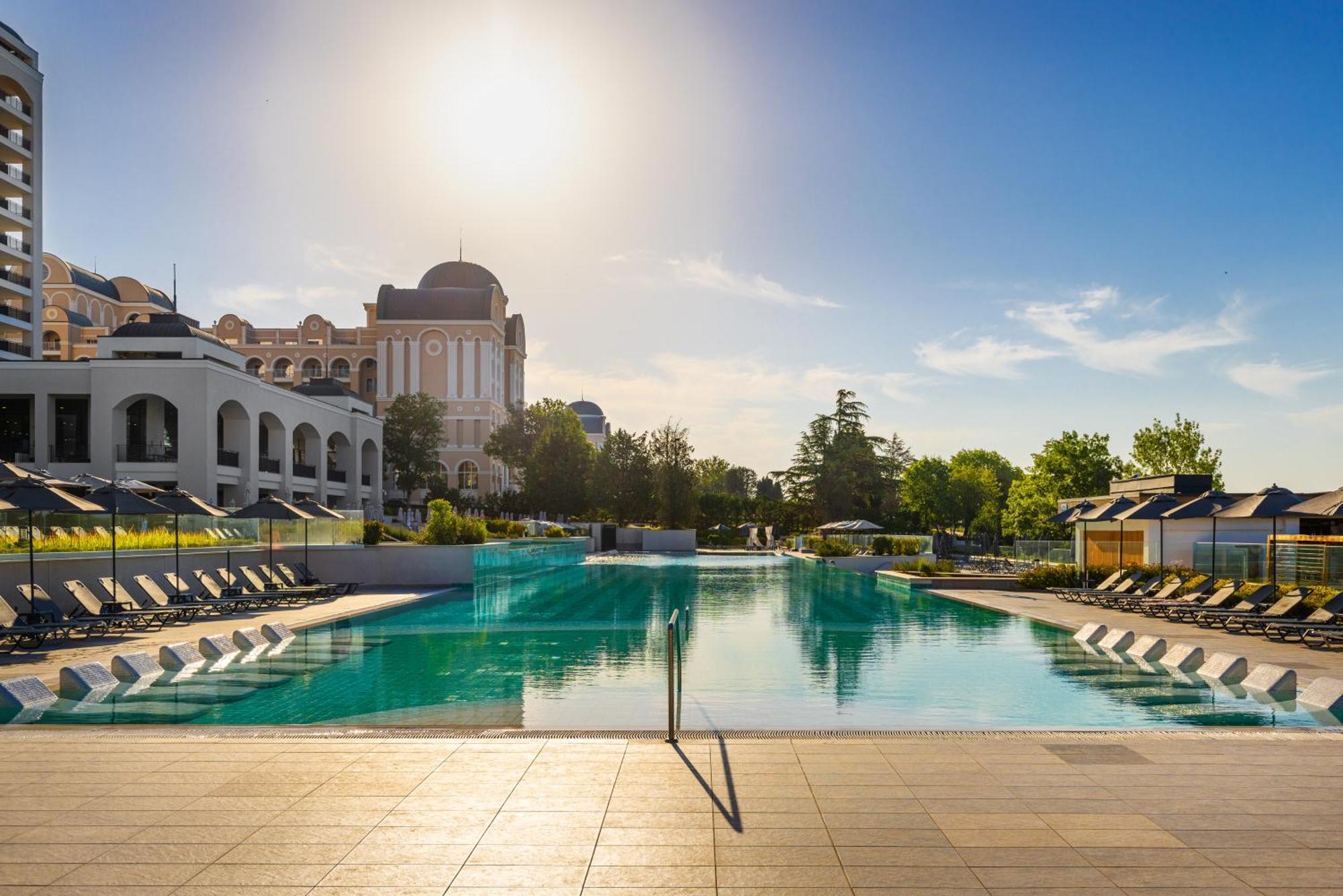 Secrets Sunny Beach Resort & Spa (Adults Only) 외부 사진 The swimming pool at the hotel