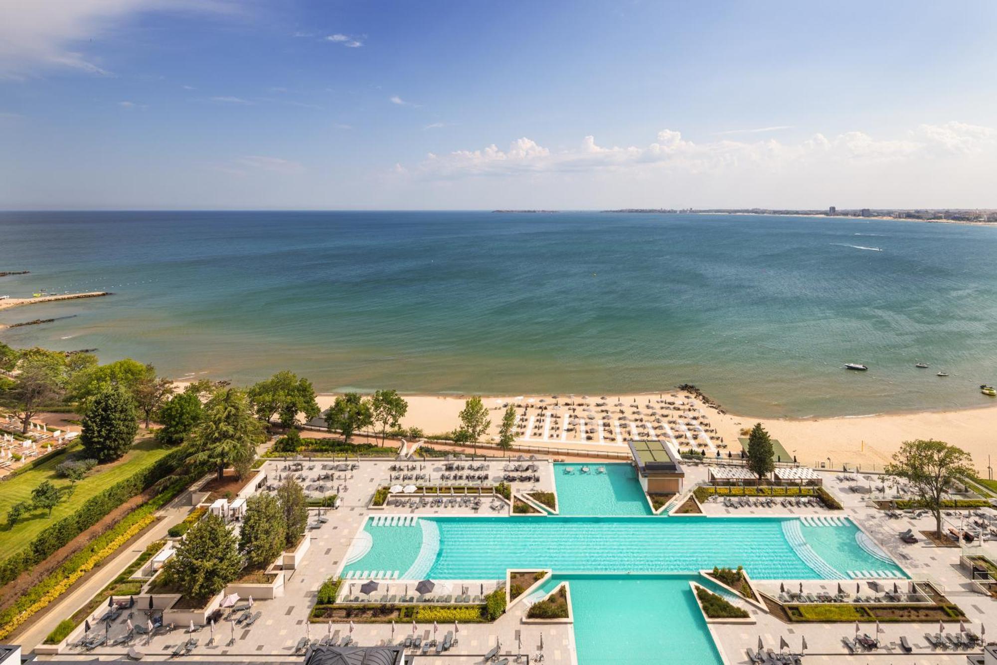 Secrets Sunny Beach Resort & Spa (Adults Only) 외부 사진 The beach at the hotel